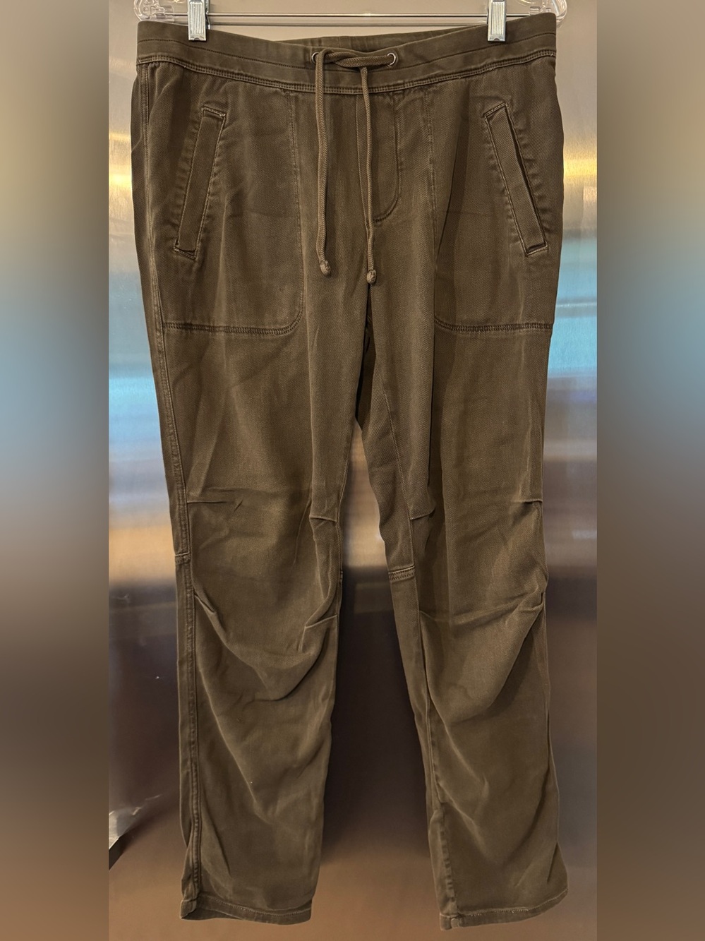James Perse Men’s Slim Army Green Cotton Drawstring Pants. Sz 2. Great Condition